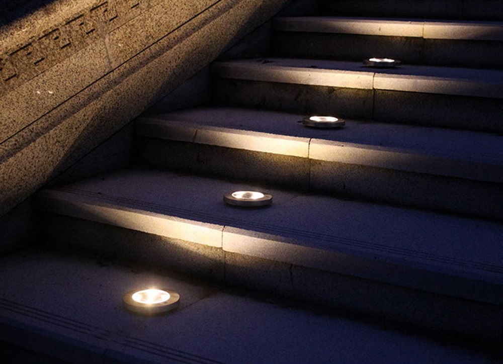 چراغ های دفنی